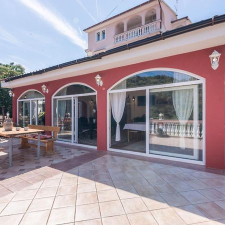 Apartments Barbara 苏佩塔斯卡德拉加 外观 照片
