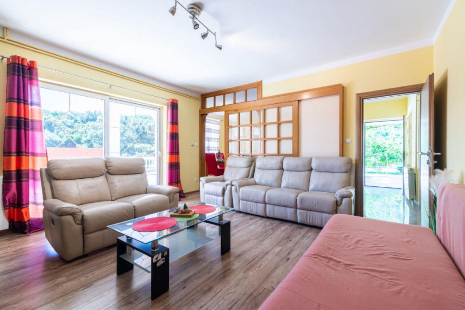 Apartments Barbara 苏佩塔斯卡德拉加 外观 照片