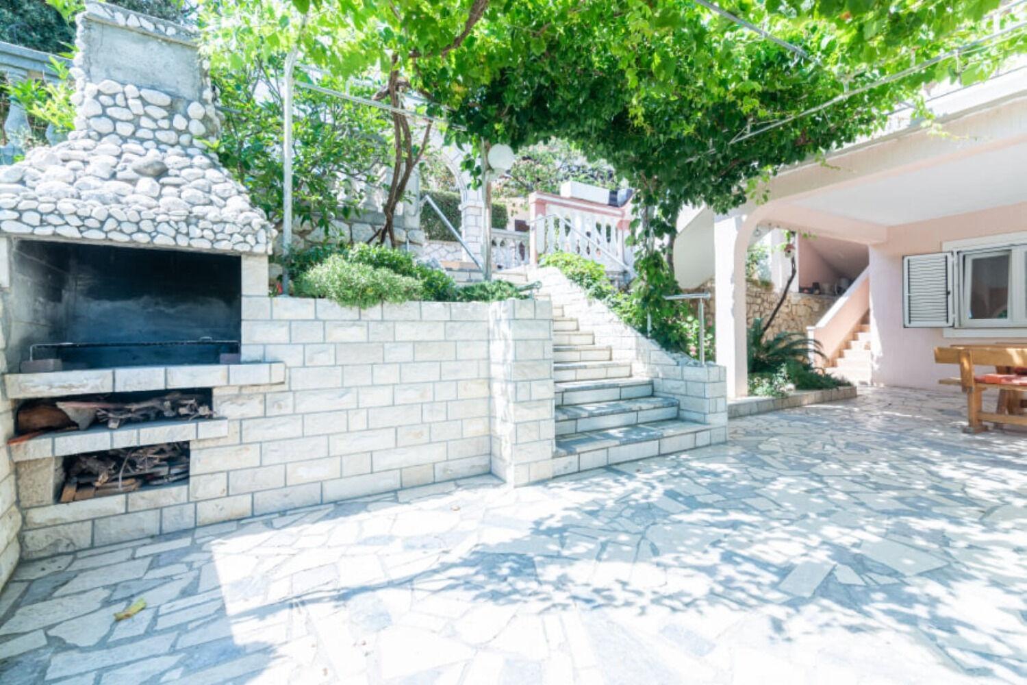 Apartments Barbara 苏佩塔斯卡德拉加 外观 照片